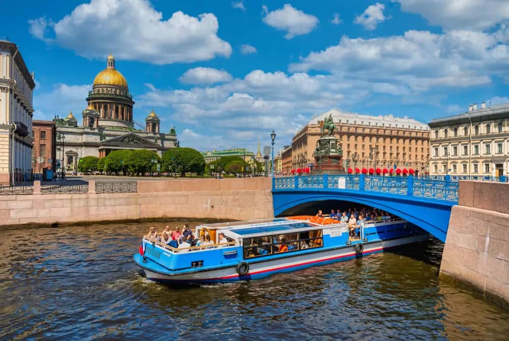 Фотография экскурсии Петербург с воды: Аврора, Эрмитаж и Петропавловская крепость на теплоходе 1