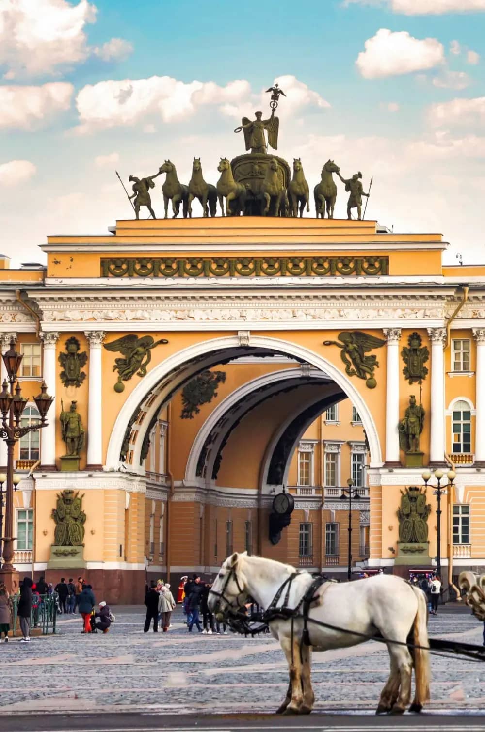 Фотография экскурсии Детская экскурсия: Загадки Дворцовой площади 1